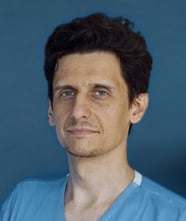 dr n. med. Łukasz Niewiara